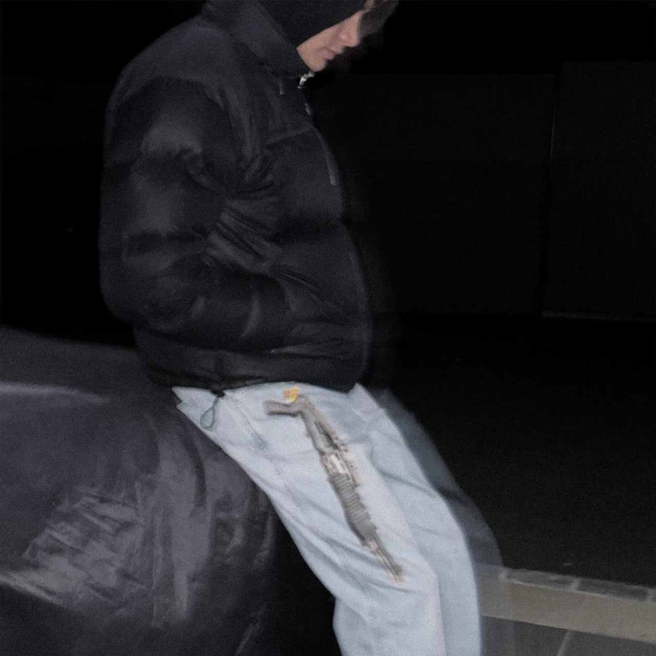 "Regarde mes pompes"